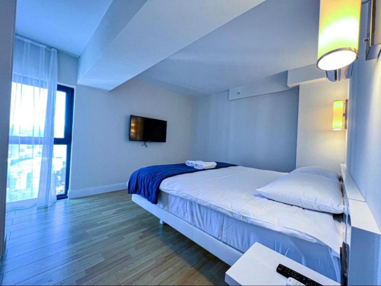 Orbi City Apartment With Sea View Batumi Exterior photo