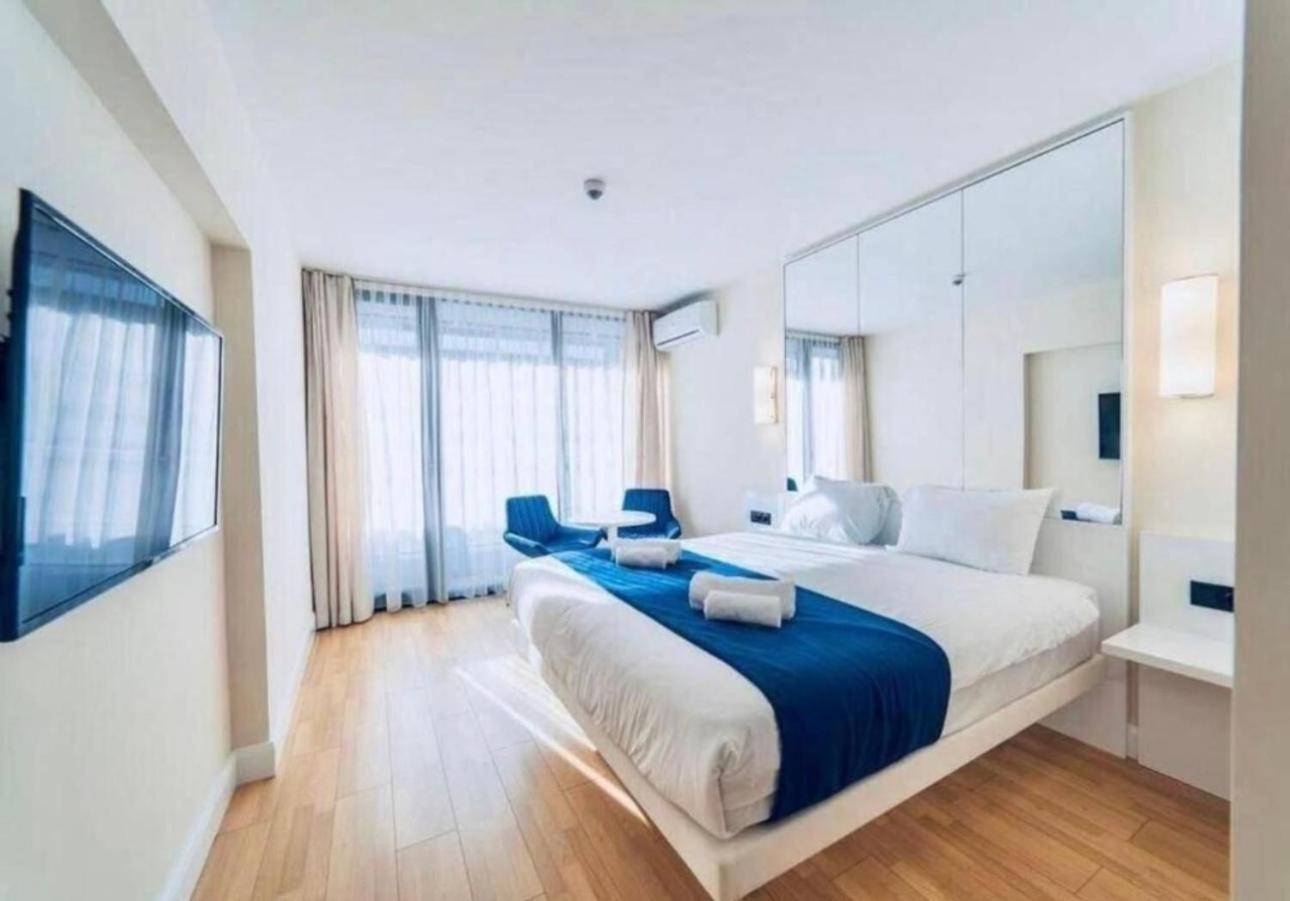 Orbi City Apartment With Sea View Batumi Exterior photo