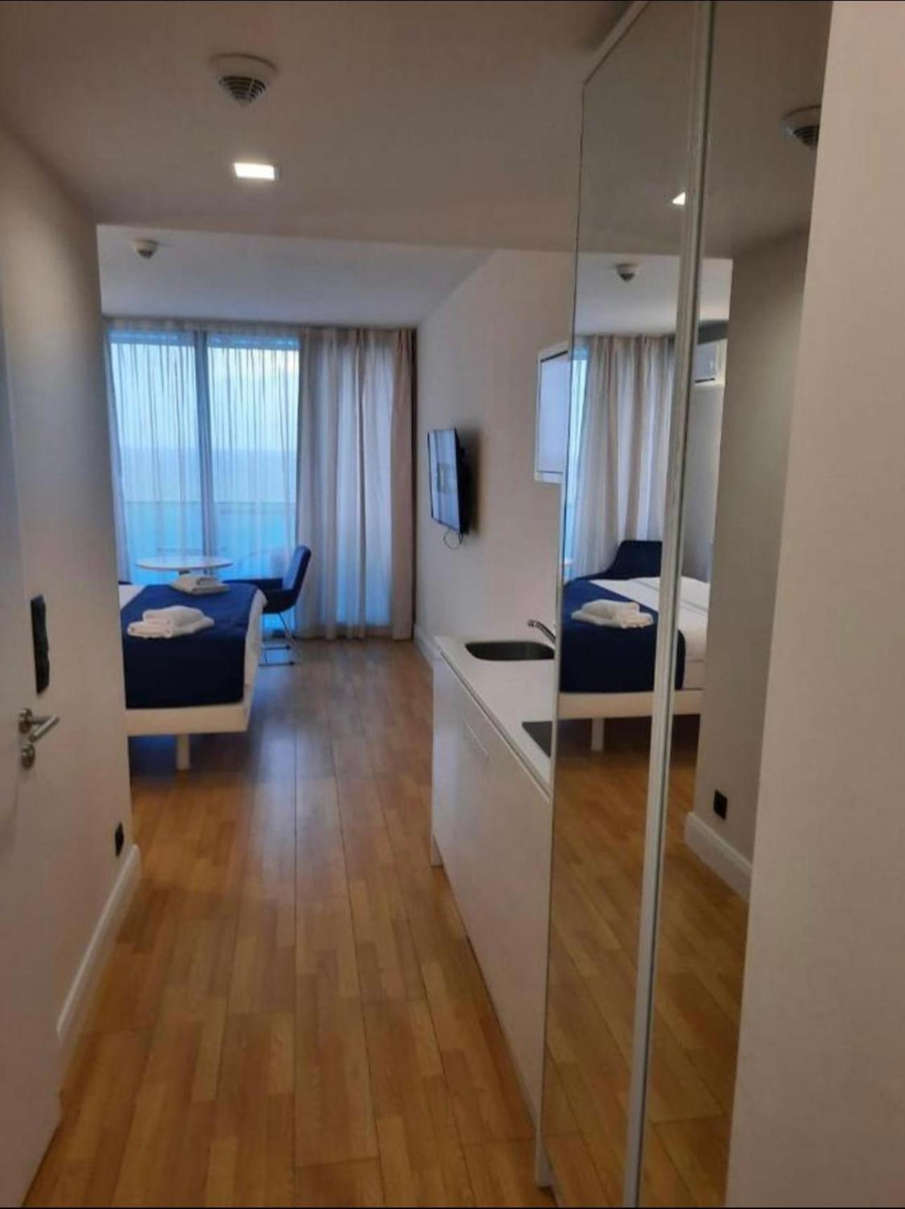 Orbi City Apartment With Sea View Batumi Exterior photo