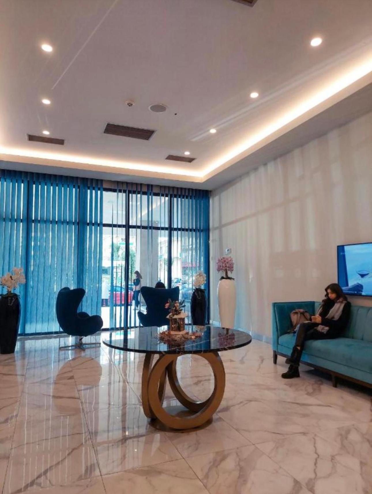 Orbi City Apartment With Sea View Batumi Exterior photo