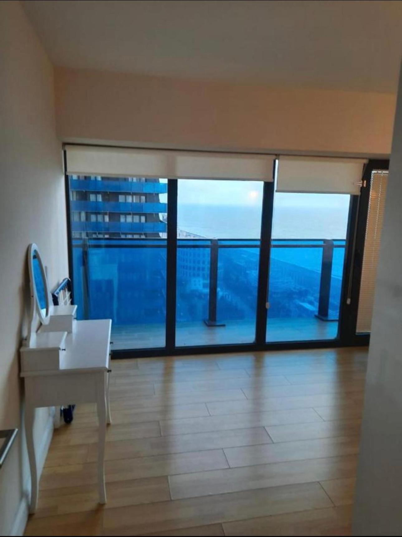 Orbi City Apartment With Sea View Batumi Exterior photo