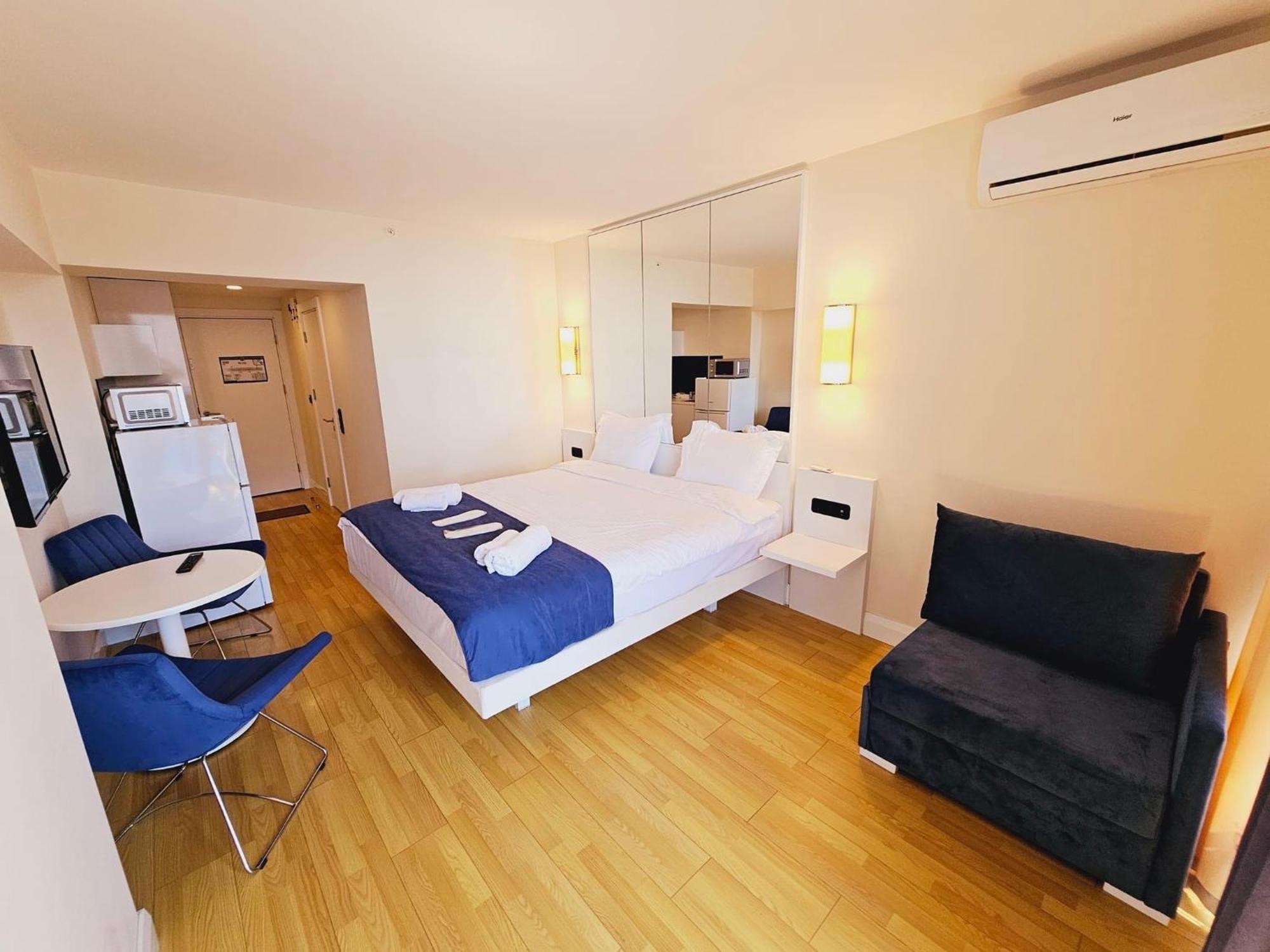 Orbi City Apartment With Sea View Batumi Exterior photo