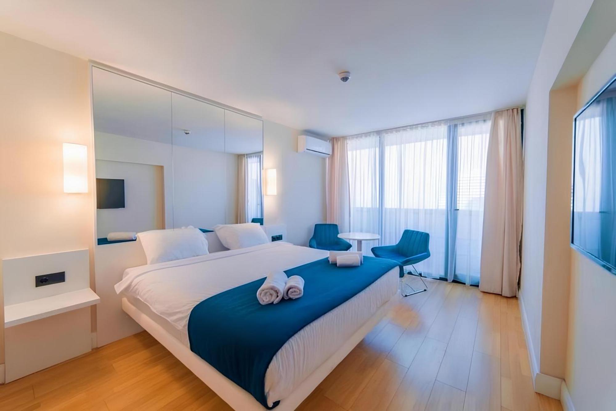 Orbi City Apartment With Sea View Batumi Exterior photo