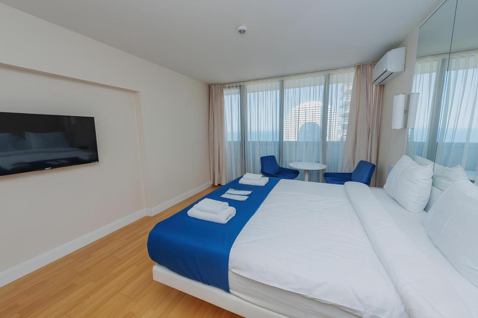 Orbi City Apartment With Sea View Batumi Exterior photo